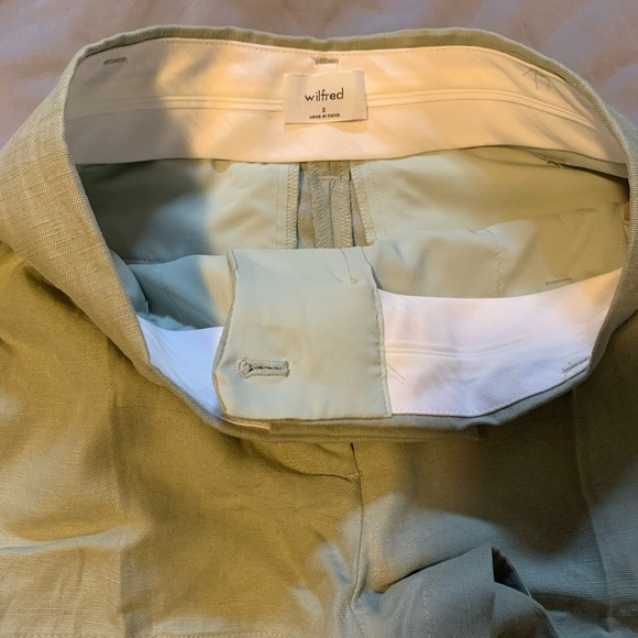 Aritzia Wilfred Shorts - Picture 6 of 7